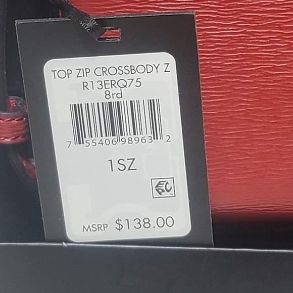 DKNY TOP ZIP AND CROSSBODY RED NEW. - Picture 6 of 8